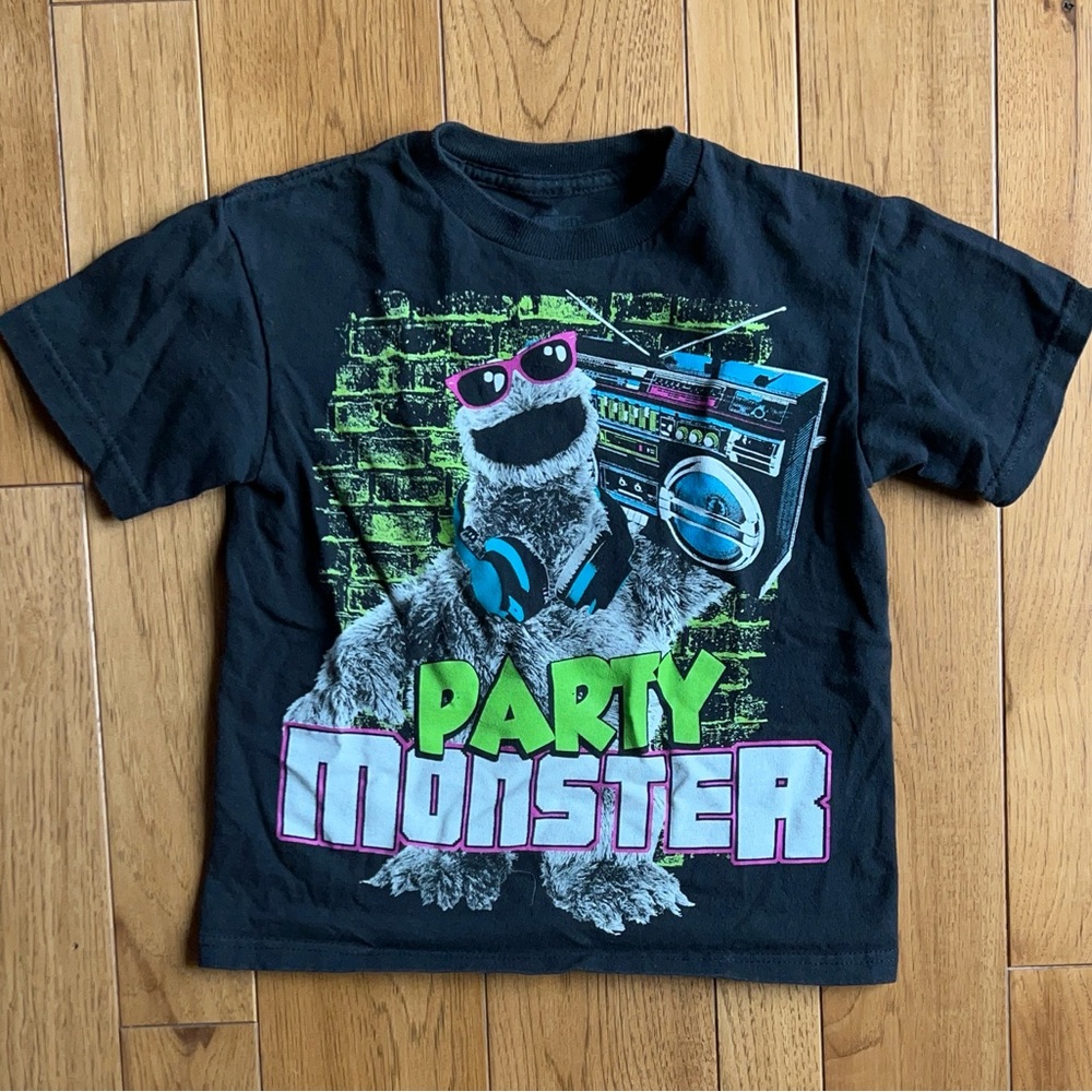 Vintage Sesame Street Cookie Monster Black Tee